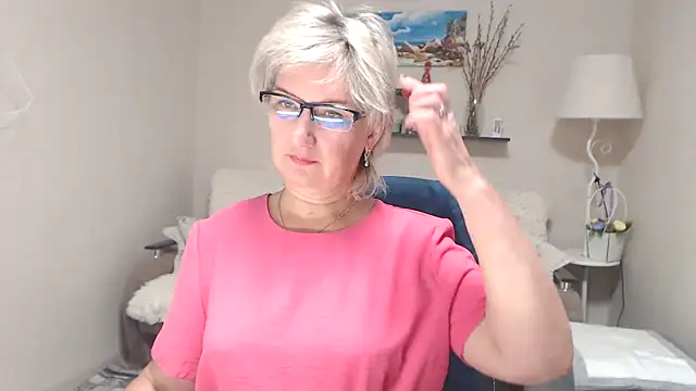 FleurMays online show from 09-26-25, 02:04