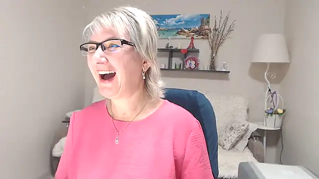 FleurMays online show from 09-28-25, 03:34