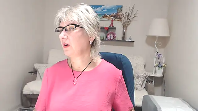 FleurMays online show from 10-01-25, 03:56