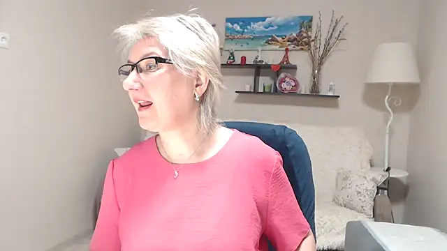 Snapshot of FleurMays chatting on 02-24-26, 05:49 FleurMays online show from 02-24-26, 05:49