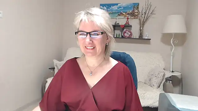 Snapshot of FleurMays chatting on 03-03-26, 04:29 FleurMays online show from 03-03-26, 04:29