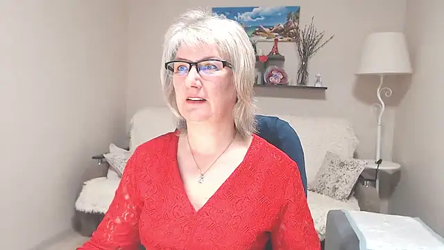 Snapshot of FleurMays chatting on 05-22-26, 03:46 FleurMays online show from 05-22-26, 03:46