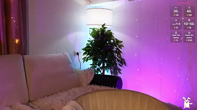 Snapshot of Goldy_Grace_ chatting on 01-27-25, 07:24 Goldy Grace  online show from 01-27-25, 07:24