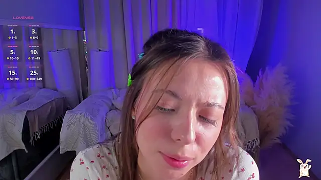 Snapshot of Goldy_Grace_ chatting on 02-19-25, 03:05 Goldy Grace  online show from 02-19-25, 03:05