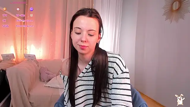 Snapshot of Goldy_Grace_ chatting on 05-17-26, 04:14 Goldy Grace online show from 05-17-26, 04:14