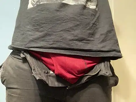 Snapshot of MyNameJeff1856 chatting on 12-12-24, 04:48 MyNameJeff1856 online show from 12-12-24, 04:48