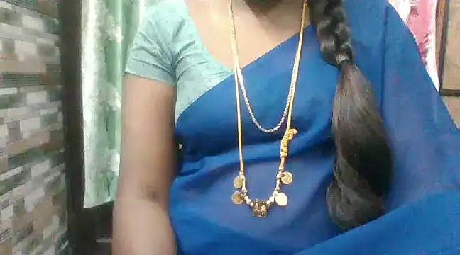 Snapshot of Hot_akshara chatting on 12-07-24, 04:03 Hot akshara online show from 12-07-24, 04:03