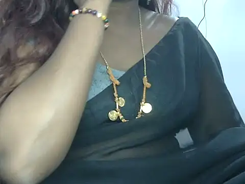 Snapshot of Hot_akshara chatting on 09-27-25, 02:33 Hot akshara online show from 09-27-25, 02:33