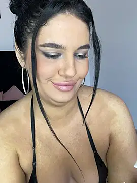 Snapshot of Nefera_De_Nile chatting on 02-25-25, 08:36 Nefera De Nile online show from 02-25-25, 08:36