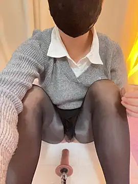 Nicole77-baby online show from 12-18-25, 02:28