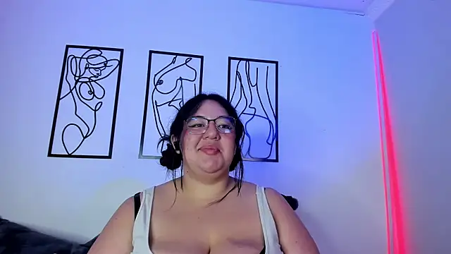 Snapshot of RubyPirsso18 chatting on 03-10-25, 01:23 RubyPirsso18 online show from 03-10-25, 01:23