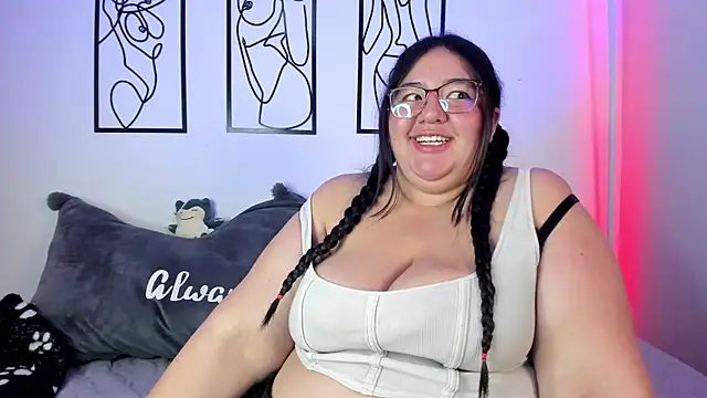 Snapshot of RubyPirsso18 chatting on 03-17-25, 10:06 RubyPirsso18 online show from 03-17-25, 10:06