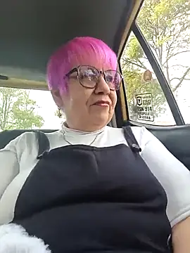 Snapshot of maturehot_65 chatting on 11-30-25, 06:56 maturehot 65 online show from 11-30-25, 06:56