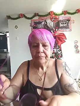 Snapshot of maturehot_65 chatting on 12-17-25, 07:31 maturehot 65 online show from 12-17-25, 07:31