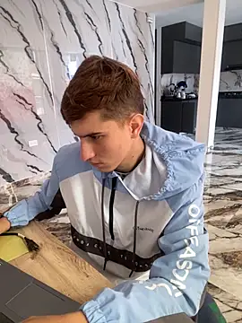 oliver Lz online show from 11-06-25, 03:13