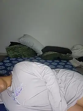 Snapshot of cinnaminnie chatting on 02-25-26, 06:28 cinnaminnie online show from 02-25-26, 06:28