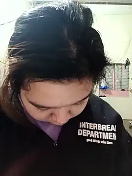 Thomgdee online show from 11-25-25, 01:16