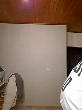 Jujuicy 97 online show from 12-27-24, 04:04