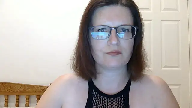 Snapshot of CrimsonMistress chatting on 12-04-25, 10:07 CrimsonMistress online show from 12-04-25, 10:07