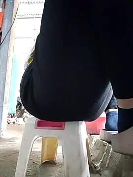 JasminePham online show from 03-11-25, 01:16