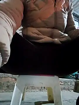 JasminePham online show from 03-18-25, 01:00