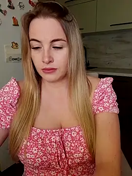 Cute Hot Alice online show from 02-24-25, 08:14