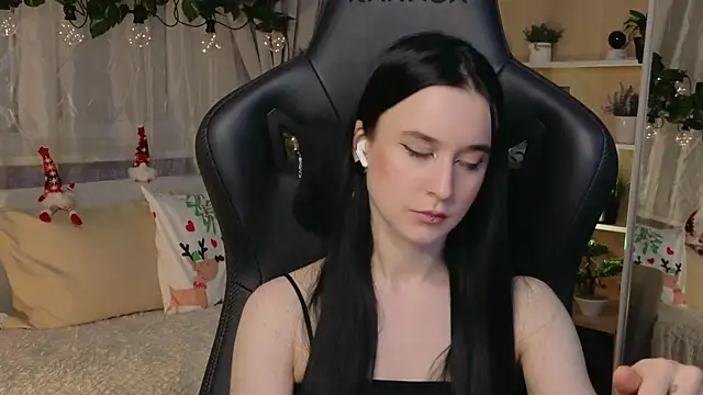 KiraLiLime online show from 02-09-25, 06:05