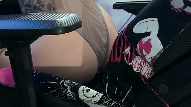 KiraLiLime online show from 02-22-25, 12:40