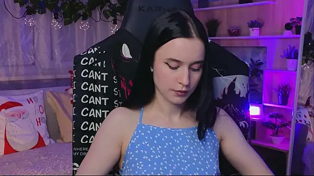 KiraLiLime online show from 03-01-25, 10:42