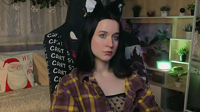 KiraLiLime online show from 03-14-25, 10:05