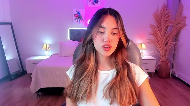 Snapshot of _Charlotte_evans_1 chatting on 02-08-26, 02:31 Charlotte evans 1 online show from 02-08-26, 02:31