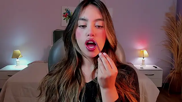 Snapshot of _Charlotte_evans_1 chatting on 02-16-26, 12:56 Charlotte evans 1 online show from 02-16-26, 12:56