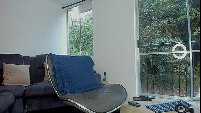 Snapshot of davis_alx1 chatting on 12-14-24, 10:39 davis alx1 online show from 12-14-24, 10:39