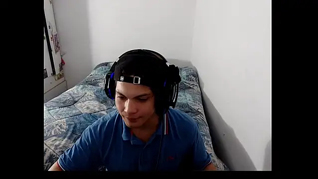 Snapshot of Xtrem3HARDxxx chatting on 11-02-25, 07:44 Xtrem3HARDxxx online show from 11-02-25, 07:44