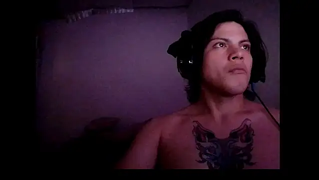 Snapshot of Xtrem3HARDxxx chatting on 11-15-25, 08:00 Xtrem3HARDxxx online show from 11-15-25, 08:00