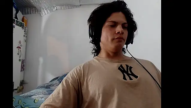 Snapshot of Xtrem3HARDxxx chatting on 11-26-25, 04:02 Xtrem3HARDxxx online show from 11-26-25, 04:02