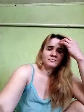 Snapshot of SannyMILF chatting on 10-22-25, 10:04 SannyMILF online show from 10-22-25, 10:04