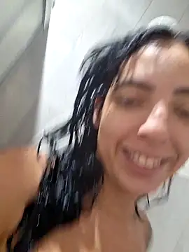 Snapshot of Sweet-diamondxxx chatting on 03-05-26, 09:00 Sweet-diamondxxx online show from 03-05-26, 09:00