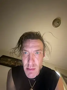 Snapshot of kikiwonderbar chatting on 02-20-26, 09:54 kikiwonderbar online show from 02-20-26, 09:54