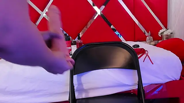 SusanCouper online show from 01-18-26, 01:37