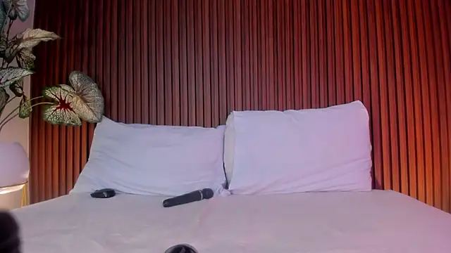 alisson 81 online show from 10-22-25, 02:56