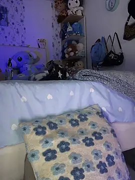 -Loren- online show from 04-18-26, 11:36