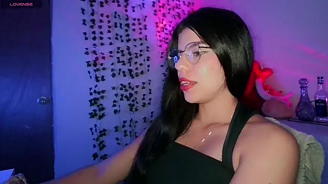 Snapshot of Adararose1 chatting on 02-20-25, 12:41 Adararose1 online show from 02-20-25, 12:41