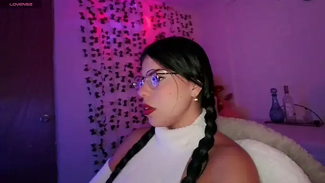 Snapshot of Adararose1 chatting on 09-08-25, 06:07 Adararose1 online show from 09-08-25, 06:07
