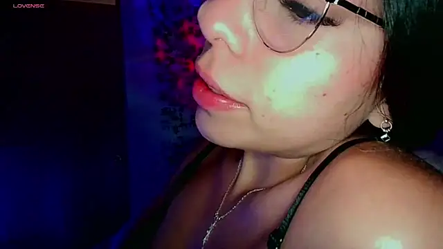 Snapshot of Adararose1 chatting on 10-02-25, 07:32 Adararose1 online show from 10-02-25, 07:32
