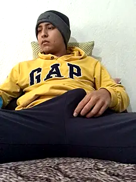 Snapshot of Slow_Kmazutra chatting on 12-02-24, 06:21 Slow Kmazutra online show from 12-02-24, 06:21