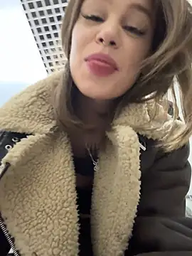 Snapshot of Street_young chatting on 03-08-25, 01:36 Street young online show from 03-08-25, 01:36