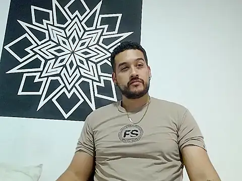 Snapshot of _CHRIS-DENNIS_ chatting on 04-05-26, 02:09 CHRIS-DENNIS online show from 04-05-26, 02:09