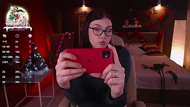 Arizonaa Muse online show from 12-21-24, 12:27