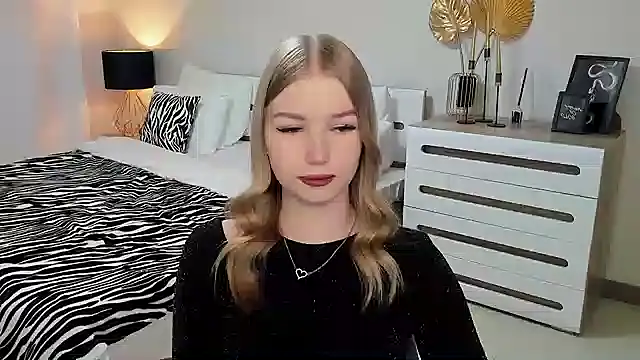 shy  lady online show from 03-21-25, 12:29